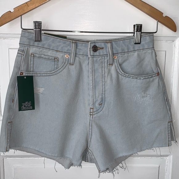 wild fable Pants - WILD FABLE LIGHT WASH HIGH RISE CUT OFF SHORTS